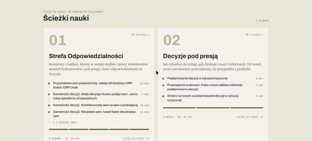 Sekcja Ścieżki nauki na komputerze: dwie karty z listą wpisów i czasem czytania
